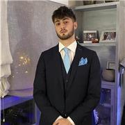 Profesor que imparte clases a niños hasta 2º eso, asignaturas todas menos idiomas